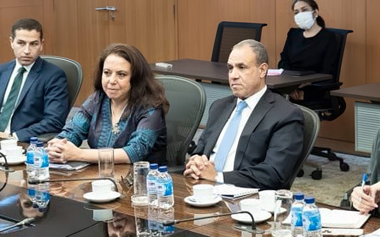 وزير الخارجية يستعرض الفرص الاستثمارية المتاحة بالمنطقة الاقتصادية لقناة السويس