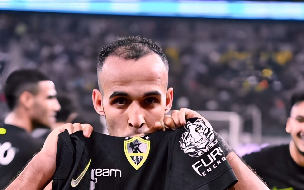 حتى 23 نوفمبر.. ناصر منسي خارج حسابات الزمالك بسبب العقوبة