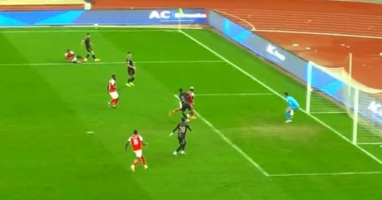 75 دقيقة.. محاولات من الأهلي وكيتارا لتسجيل الهدف الثاني.. والتعادل 1-1 مستمر