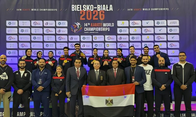 وزير الشباب والرياضة يهنئ منتخب الكاراتيه للناشئين والشباب بوصافة بطولة العالم