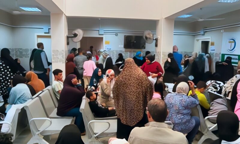 رئيس الوزراء يستعرض نتائج قافلة طبية شاملة بمنطقة غرب المطار بمدينة أكتوبر الجديدة