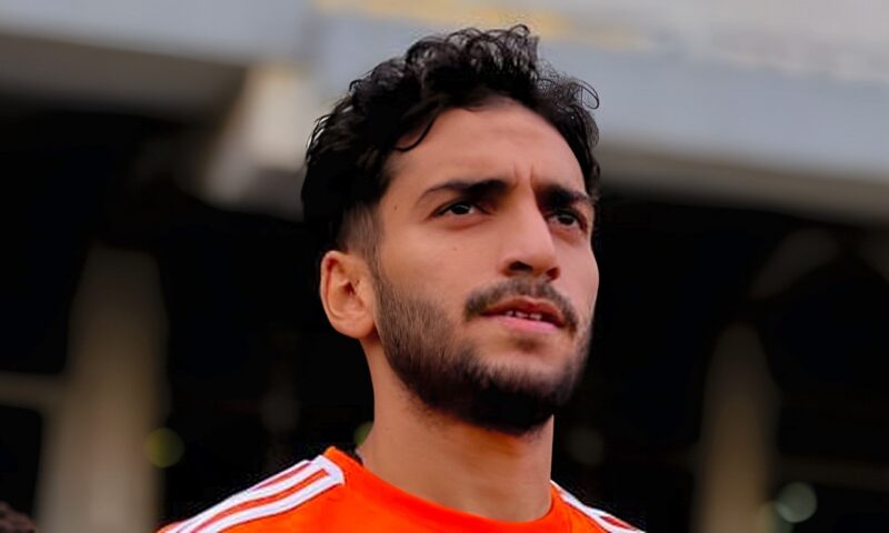 مصطفى عبد الرحيم يحصد جائزة أفضل لاعب فى مباراة أبو قير للأسمدة والمصرى