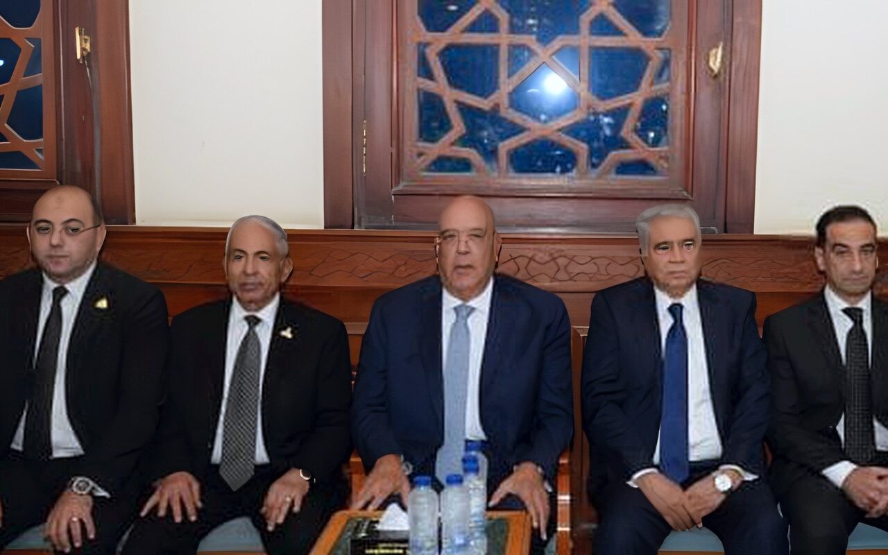 بحضور رئيس مجلس النواب.. برلمانية حماة الوطن تنظم عزاء النائبة الراحلة أماني أبو سحلي