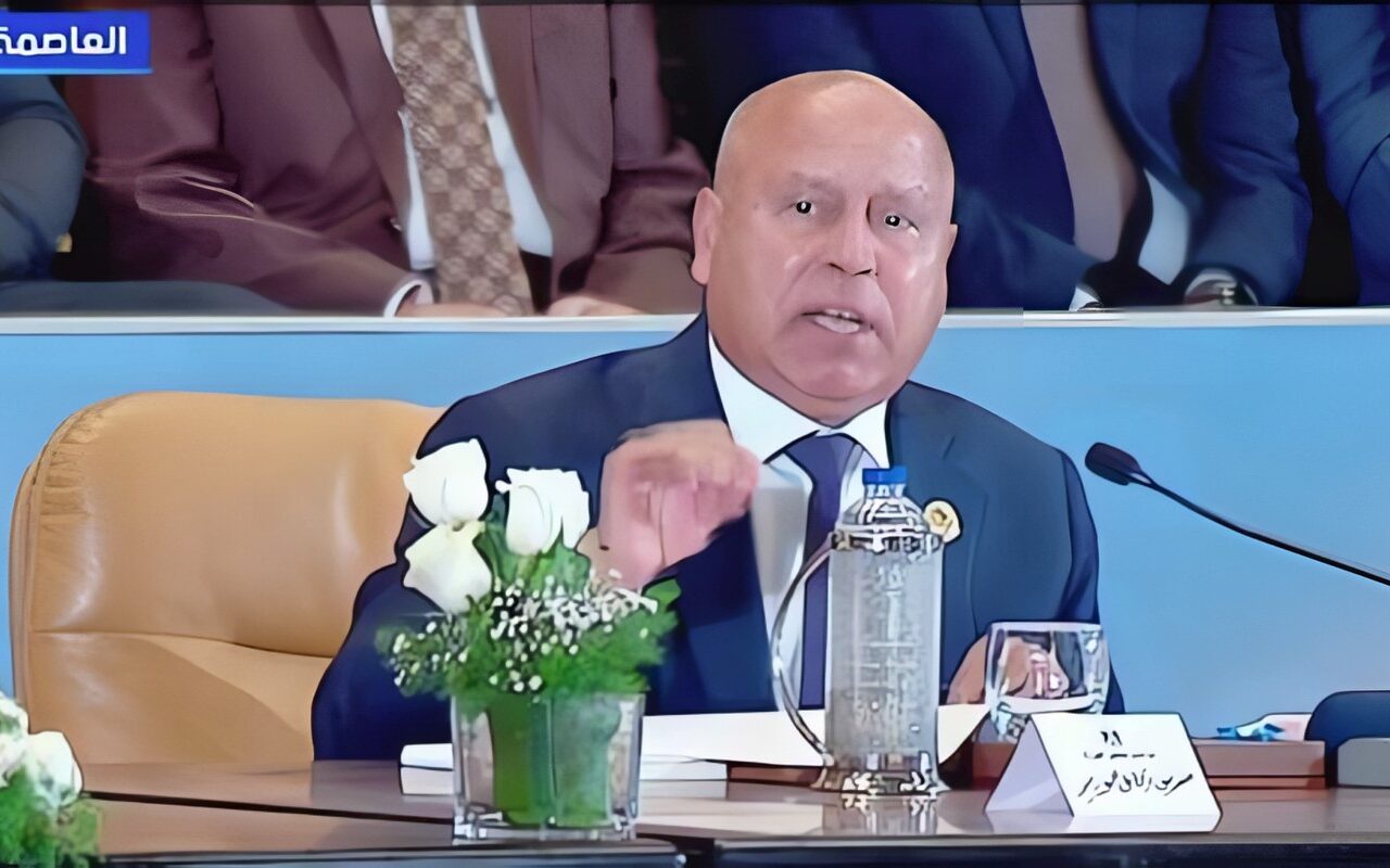 وزير النقل: مترو الإسكندرية سيدخل الخدمة رسميا إبريل المقبل