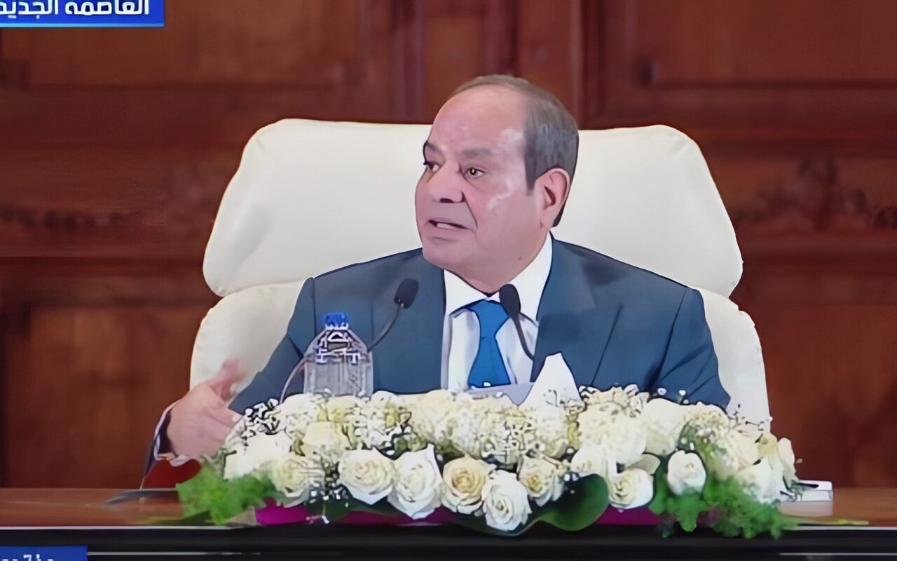 فخامة الرئيس السيسى: الرسوم الحالية للمرور بالطرق لا تغطى تكلفة الاستثمارات بها