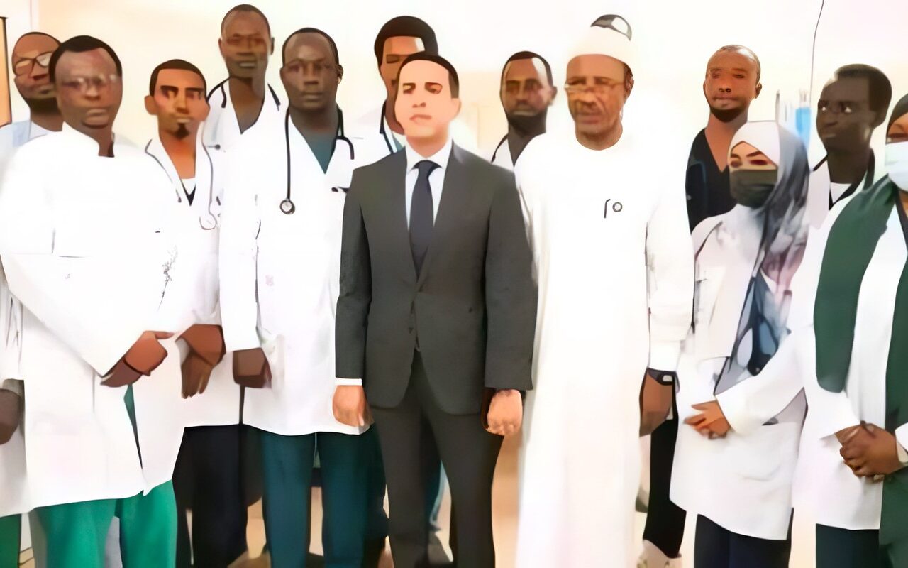 دعمًا للمنظومات الصحية الأفريقية.. مصر تقدم أجهزة ومستلزمات غسيل كلوي إلى تشاد
