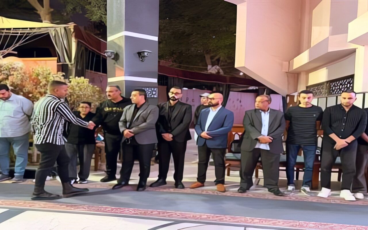 قيادات «اليوم السابع» ونجوم الصحافة والرياضة يواسون أحمد ورامي الشاذلي في وفاة والدهما