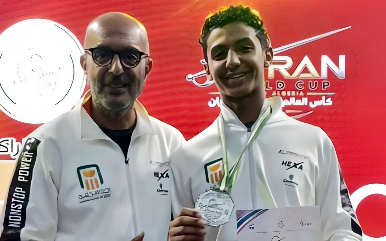 أحمد القاضي يحصد فضية كأس العالم للسلاح للشباب.. ووزير الرياضة يهنئه