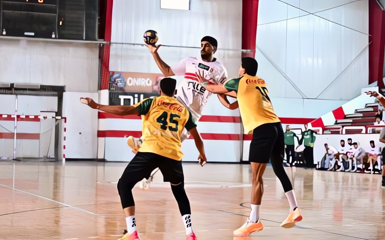 الزمالك يستهل مشواره في دوري المحترفين لكرة اليد بالفوز على المعادي