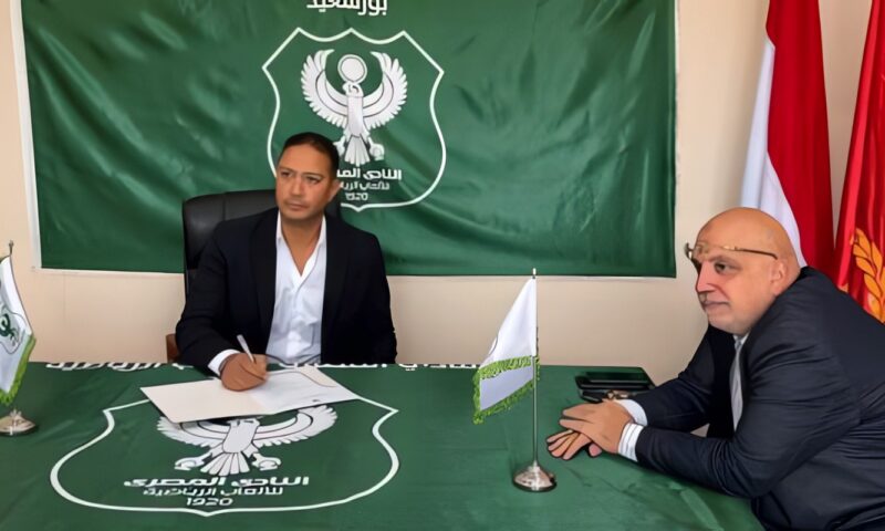 أحمد متولي يتقدم بأوراق ترشحه على عضوية مجلس إدارة النادي المصري