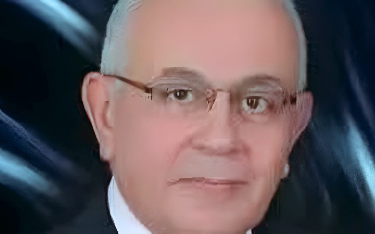 مجلس نقابة الصحفيين ينعى الزميل أنور عبد ربه رئيس تحرير الأهرام الرياضي الأسبق