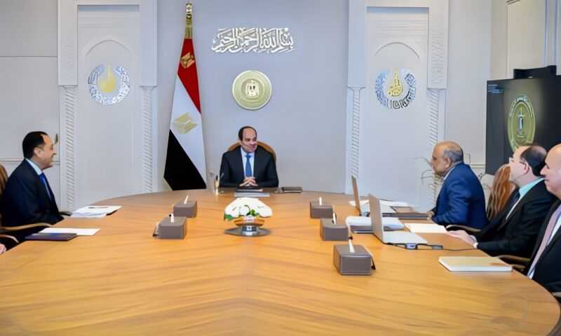 وزير الكهرباء: خط هوائي بجهد 500 كيلو فولت لنقل طاقة الرياح من خليج السويس