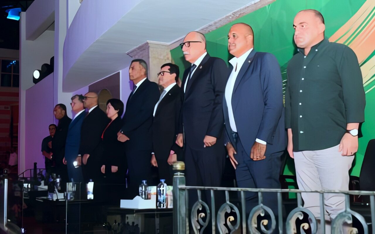 محافظ جنوب سيناء يفتتح بطولة العالم للجامعات للسباحة بالزعانف 2026 بشرم الشيخ