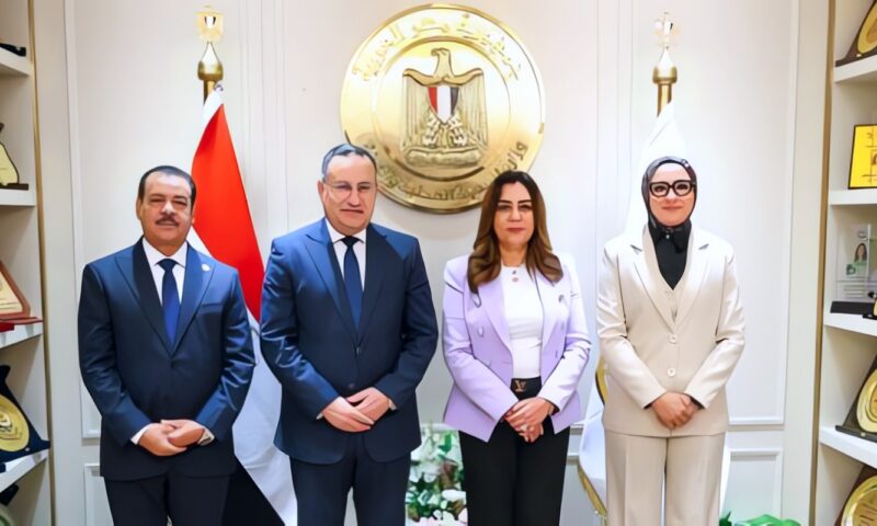 التنمية المحلية والتعليم العالى يشهدان توقيع بروتوكولي تعاون