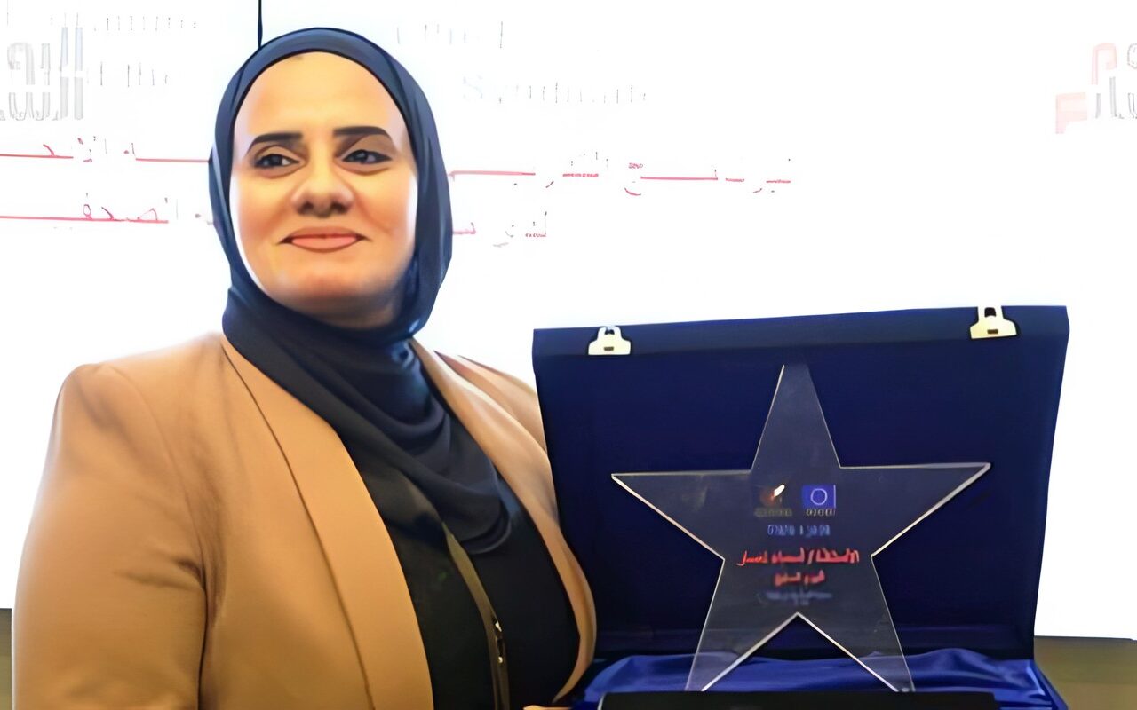 نقابة الصحفيين والاتحاد الأوروبي يكرمان أسماء نصار على فوزها بالبرنامج التدريبي