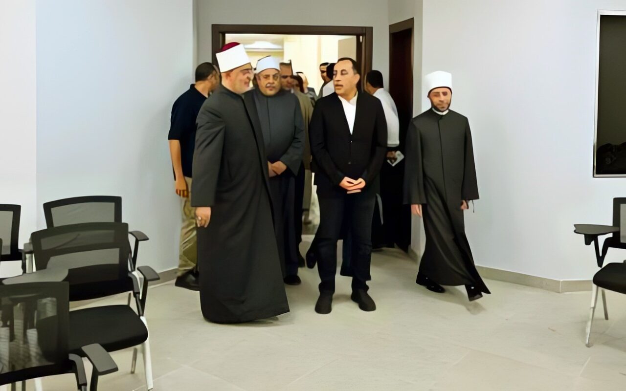 رئيس الوزراء يفتتح فرع دار الإفتاء المصرية بمحافظة السويس
