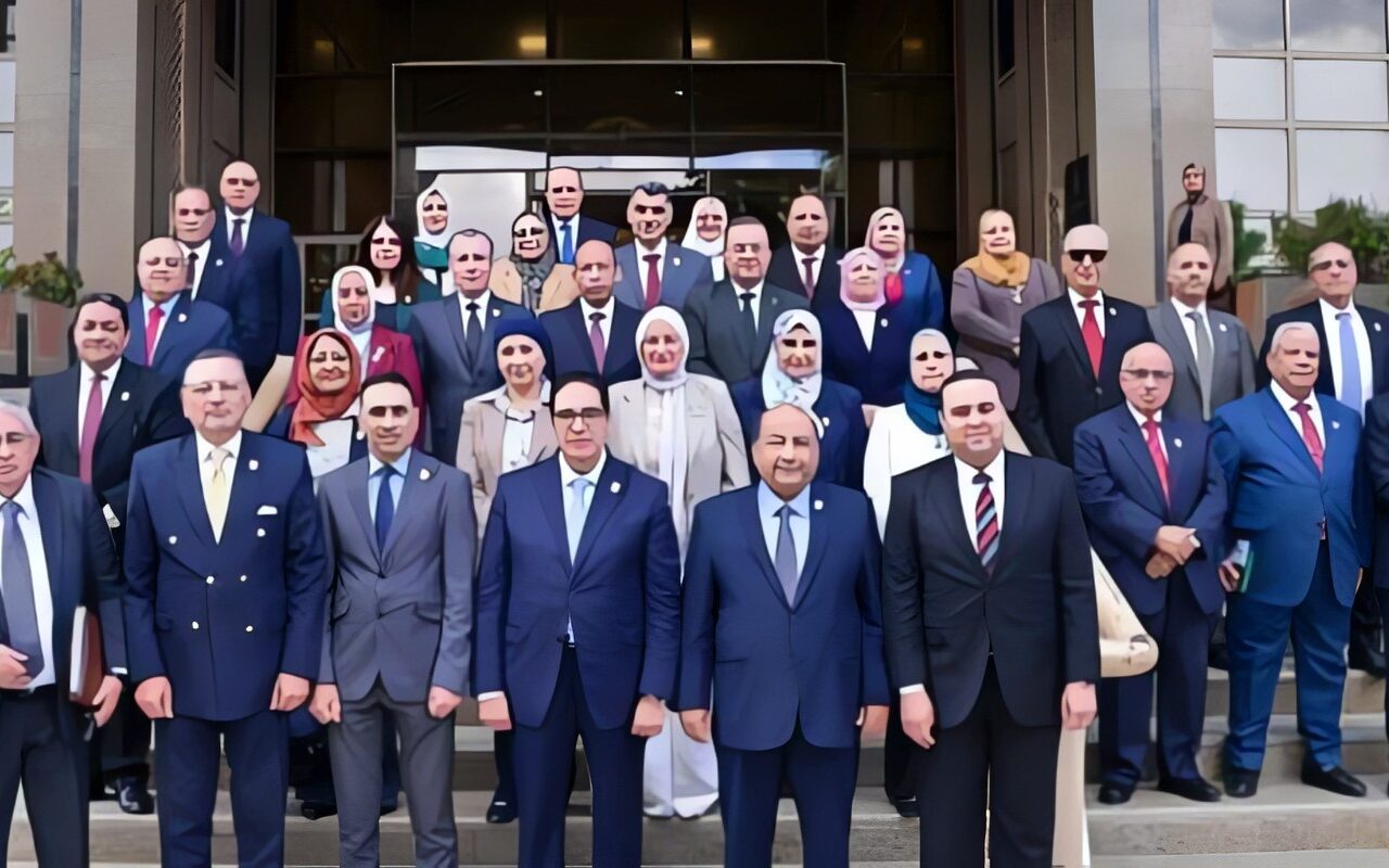 مجلس جامعة القاهرة: خفض المسافة الجغرافية للقبول بالسكن في المدن الجامعية