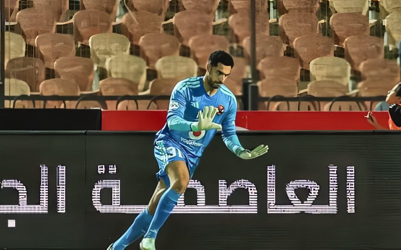 من ميسى إلى على فوزى.. مصطفى شوبير بطل اللحظات الحاسمة مع الأهلى والفراعنة
