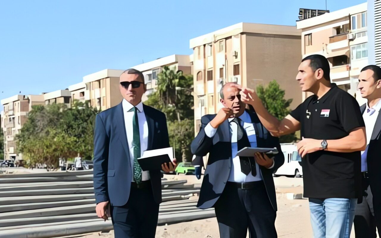 وزير الرياضة يتفقد قطعة أرض مخصصة لمنشأة رياضية فى 6 أكتوبر