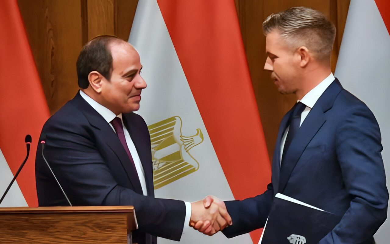 فخامة الرئيس السيسي: محادثات استكشافية مع المجر للاستفادة من إمكانات مصر