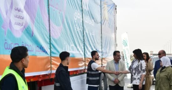 شاحنات الباقيات الصالحات تشارك فى قافلة دعم الأشقاء في غزة.. صور