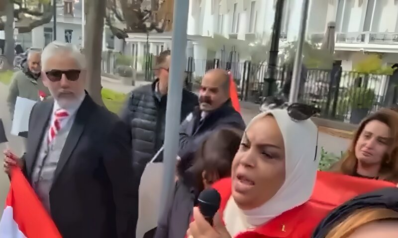 عودة وقفات “سفارة مصر خط أحمر”.. ومتظاهرون يهاجمون هولندا للعام الثاني