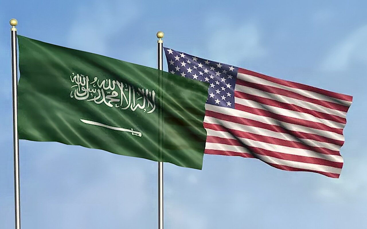 بعد هجمات “الحوثيين” على مطار الرياض.. احتجاز مواطنين أمريكيين في السعودية بسبب تصوير الأحداث
