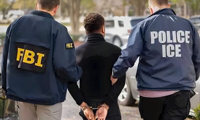 FBI تعتقل سعوديًا وتتهمه بالتجسس على “أوبن أيه آي”