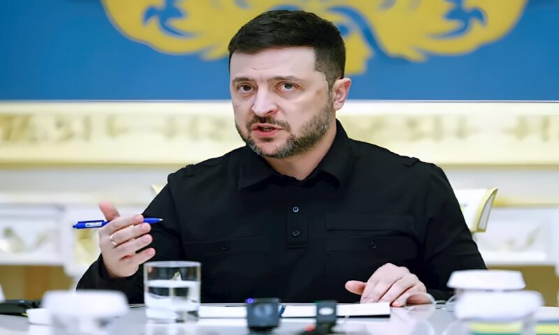 زيلينسكي: ننتظر تفاصيل اتفاق وقف النار مع روسيا الذي أعلنه ترامب