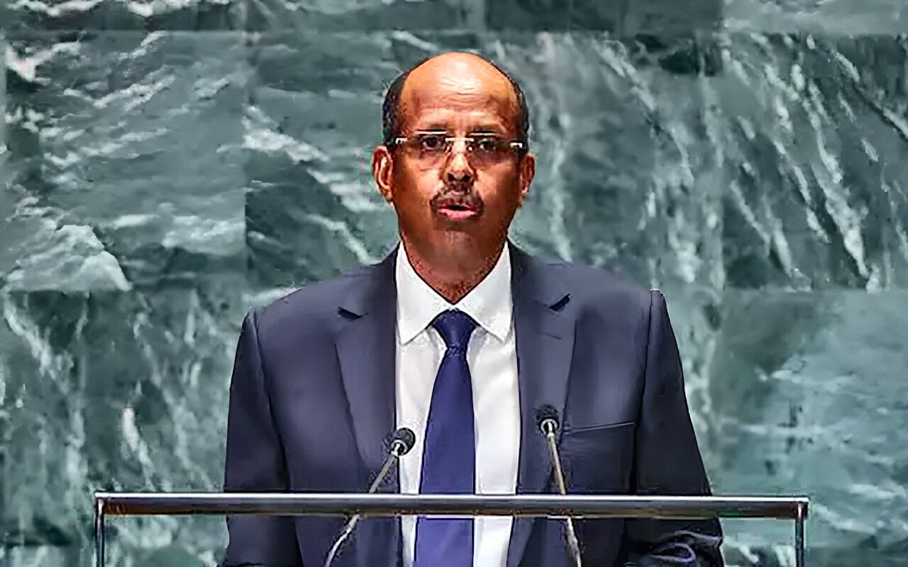 رئيس مفوضية الاتحاد الأفريقي: القارة بحاجة لرؤوس أموال ضخمة لتمويل مشروعات البنية التحتية