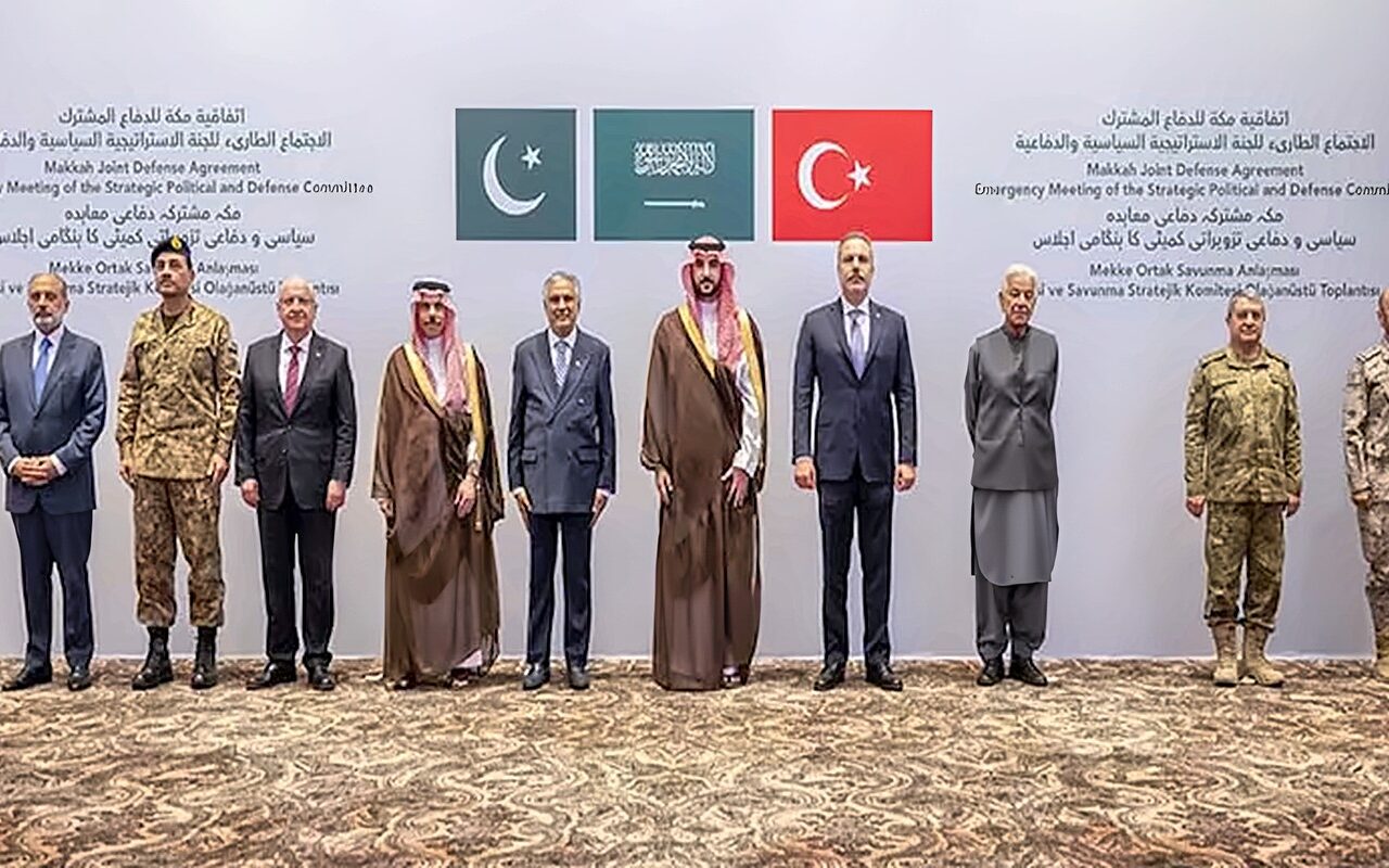 وزير الدفاع السعودي يعلن تفعيل “الردع الجماعي” ضمن حلف مكة