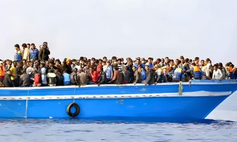 مصرع 109 مهاجرين وفقدان 116 آخرين إثر غرق قارب قبالة جيبوتي