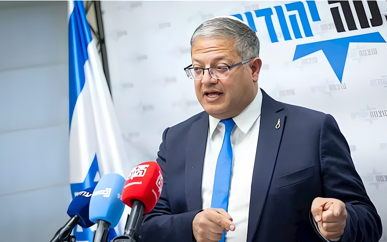 بن غفير يستغل عملية الخليل للمطالبة بتفكيك السلطة الفلسطينية