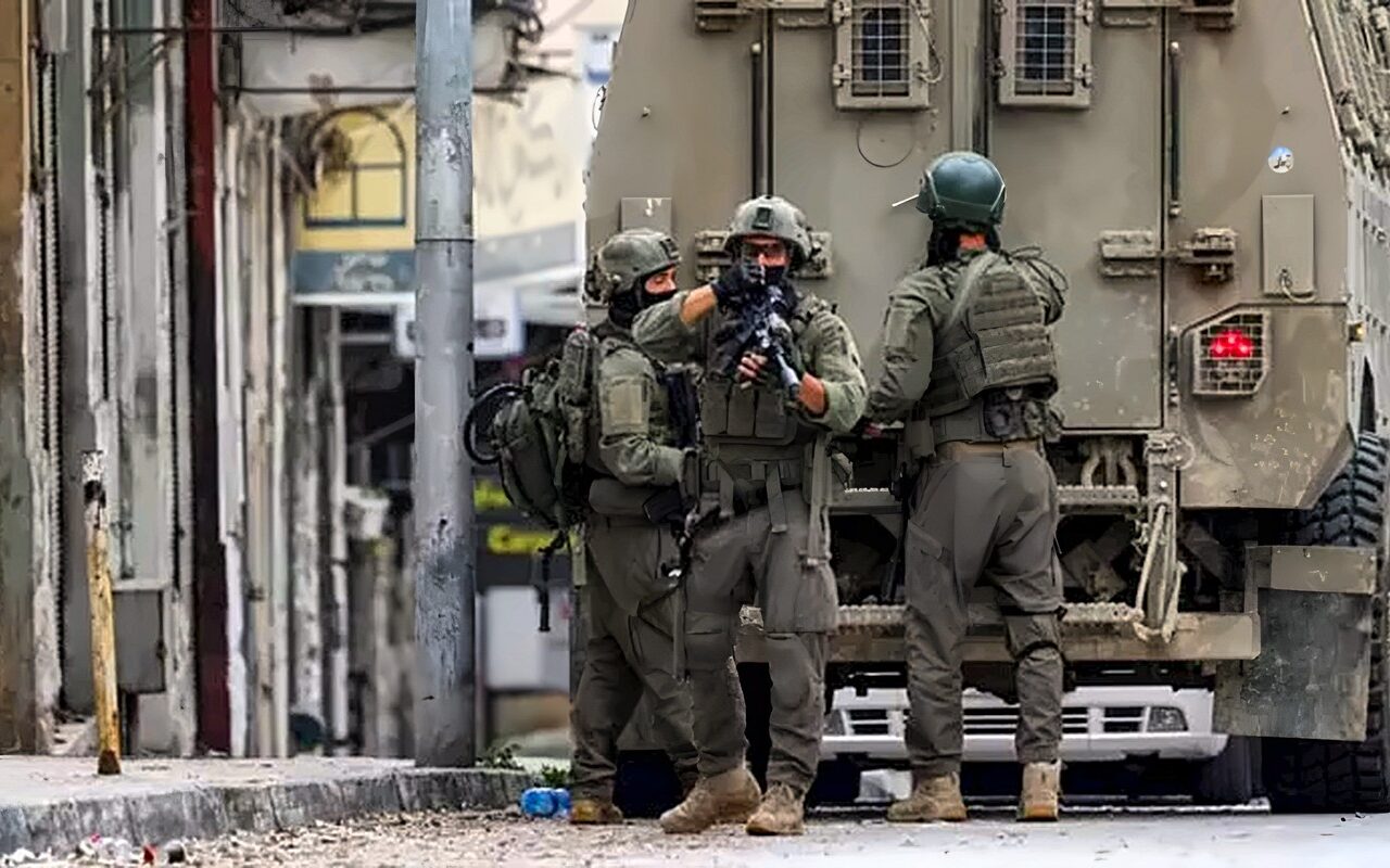 خلال حملة مداهمات.. اعتقال أمين سر حركة فتح في مدينة سلفيت بالضفة الغربية