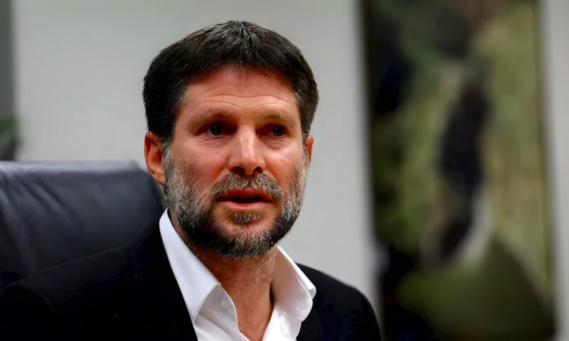 بتسلئيل سموتريتش: نتتظر أصوات الجنود ولن نسمح للعرب بالاحتفال