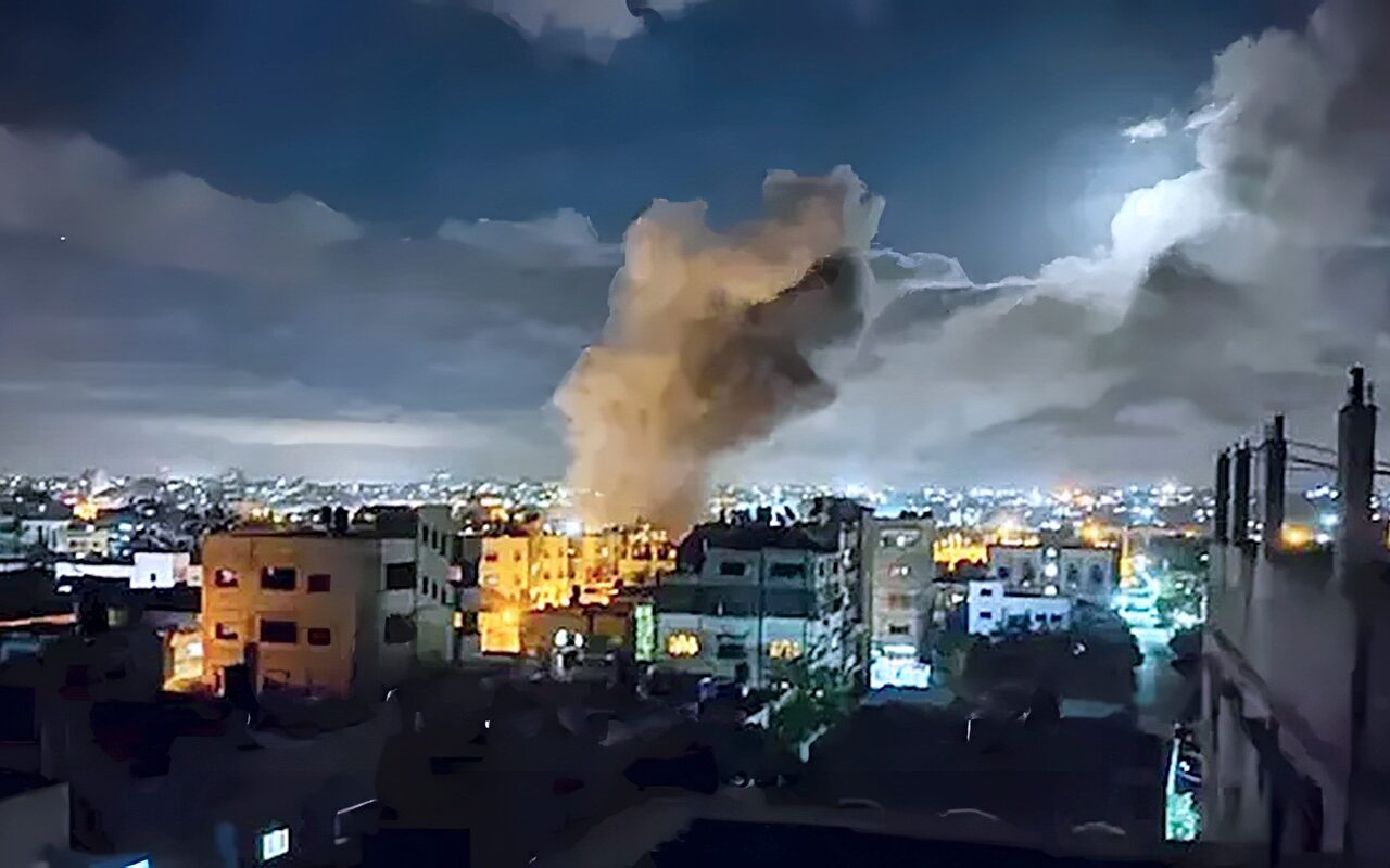 جيش الاحتلال يزعم اغتيال قياديين في الجهاد الإسلامي بمدينة غزة