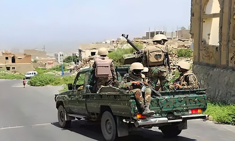 الجيش اليمني يعلن السيطرة على مواقع جديدة في حيفان جنوبي تعز