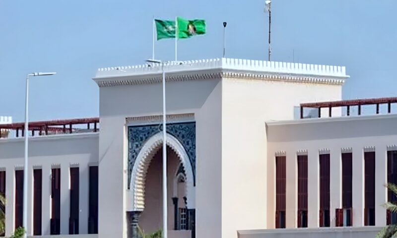 السعودية تدعو مواطنيها المتضررين من إلغاء رحلات الرياض للتواصل مع بعثاتها بالخارج