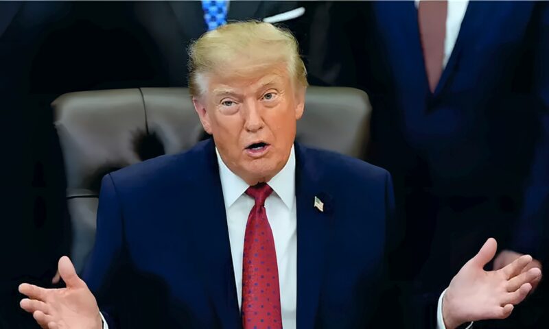 ترامب يتعهد للأمريكيين بخفض أسعار البنزين دون مستويات ما قبل حرب إيران