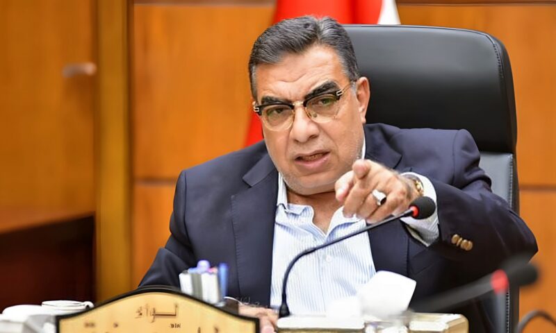 بسبب تعطل لودر 4 أشهر، إحالة رئيس مدينة طلخا بالدقهلية ومسؤول وحدة ميت الكرماء للتحقيق