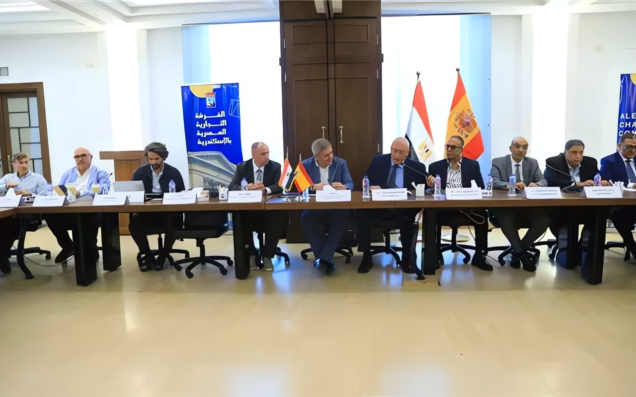 “غرفة الإسكندرية” تنظم زيارة لوفد اقتصادي من برشلونة لتعزيز التعاون التجاري واللوجستي وتبادل الخبرات
