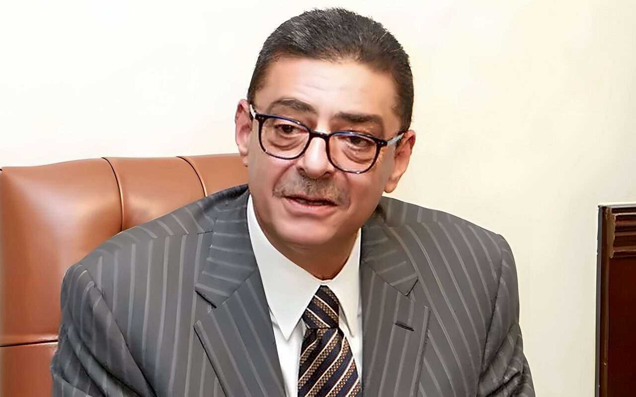 رسالة مجلس الزمالك لمحمود طاهر رئيس الأهلي السابق بعد تعرضه لوعكة صحية