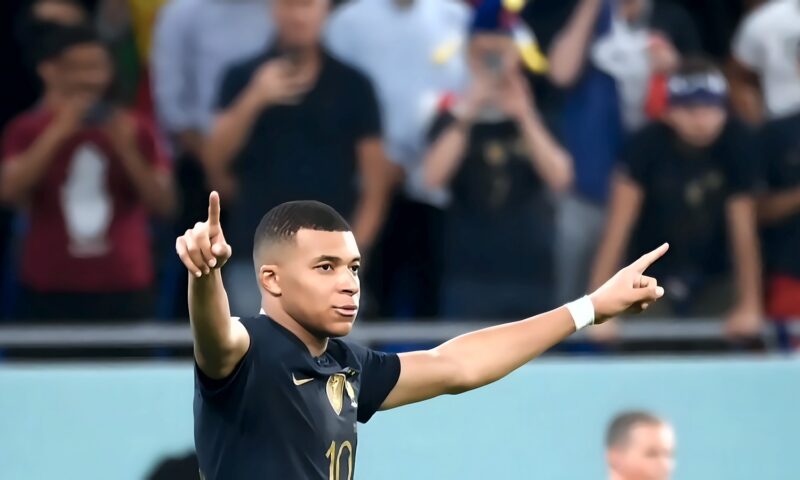حقيقة الخلاف بين مبابي وفينيسيوس داخل ريال مدريد