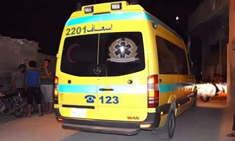 مصرع طبيب أسنان وإصابة آخر في انقلاب موتوسيكل بقنا