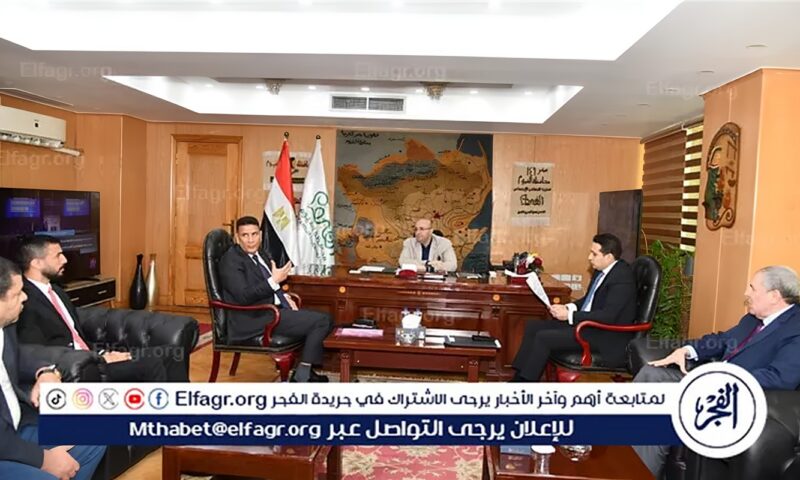 محافظ الفيوم يبحث مع وفد بنك مصر دفع معدلات العمل بمشروع إنشاء وحدة الكلى الصناعي بمستشفى طامية