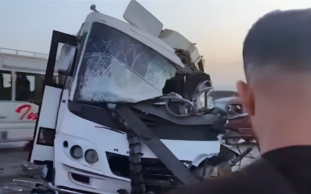 مصرع شخص وإصابة 24 آخرين في حادثين منفصلين بالهرم وأطفيح