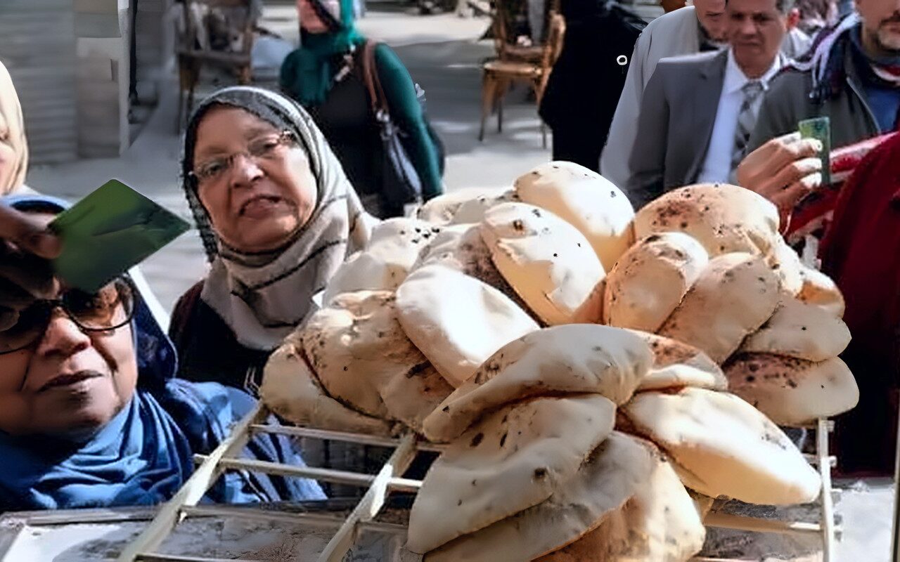 التموين: نقص وزن رغيف الخبز غش تجاري.. والعقوبات تصل للحبس 5 سنوات