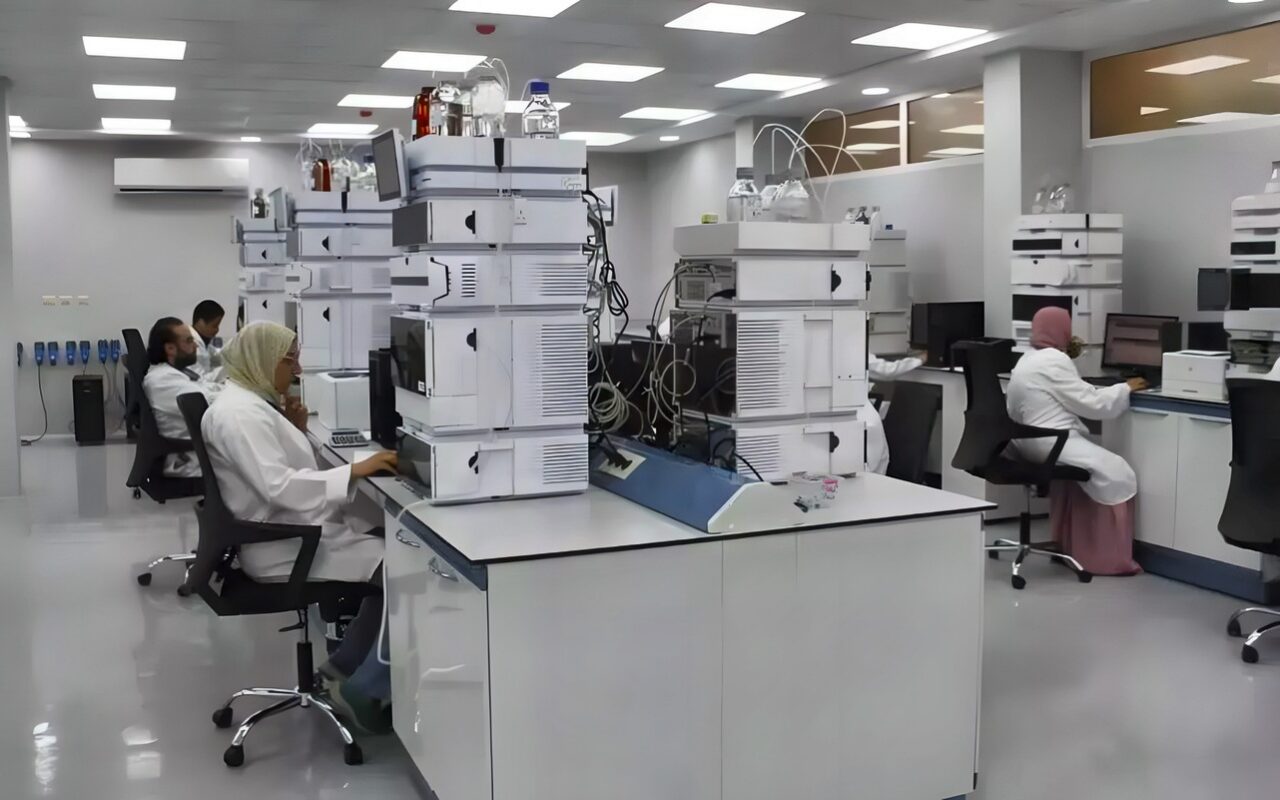 الزراعة: تطوير المعمل المركزي للمبيدات بأحدث أجهزة التحليل الكيميائي والكروماتوجرافي