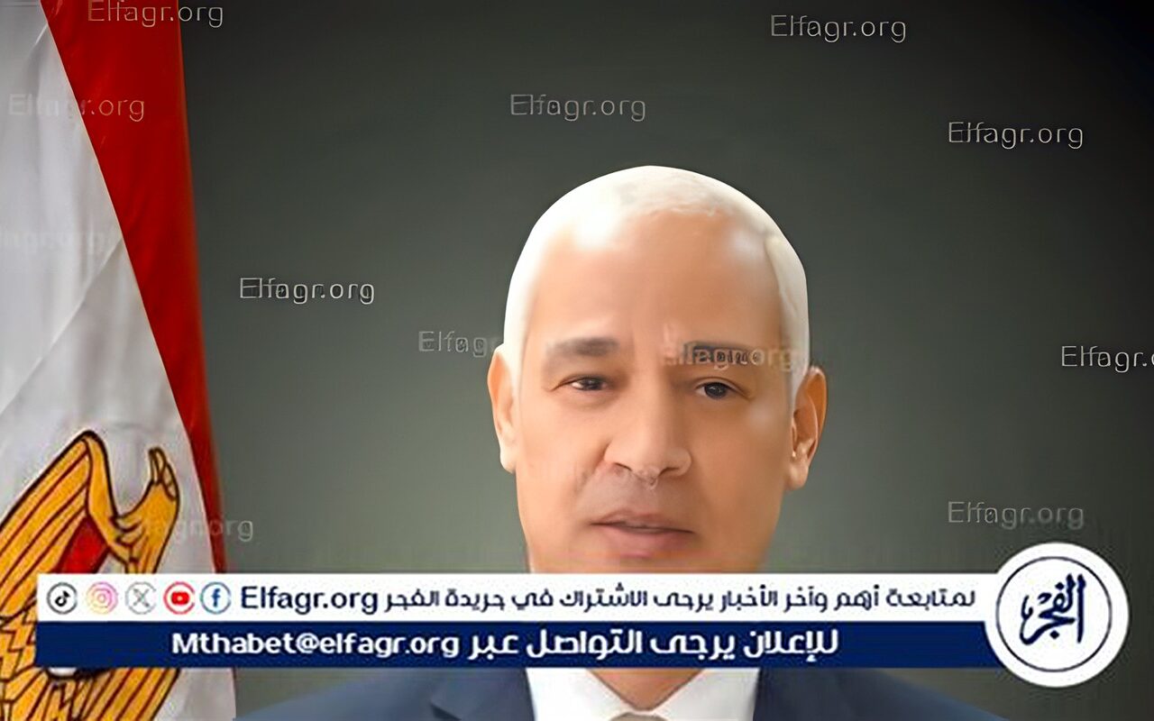 عبدالمولى يهنئ عادل جبر لتعيينه عميدًا لمعهد الأورام بجامعة أسيوط ويعلن عن تنظيم احتفالية بمناسبة ذكرى انتصارات أكتوبر