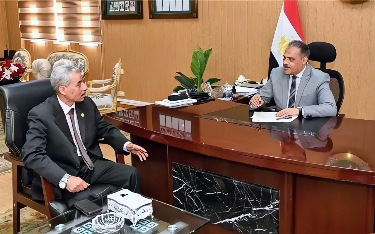 محافظ الشرقية يستقبل مدير عام الجهاز المركزي للتعبئة العامة والإحصاء